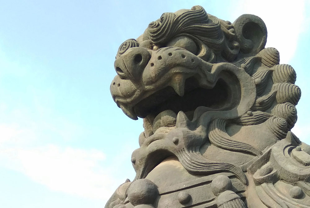 公园石狮雕塑